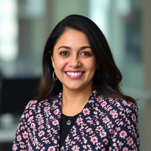 Portrait of Sofia Ramirez, Head of Customer Service at Capital Bank Mexico